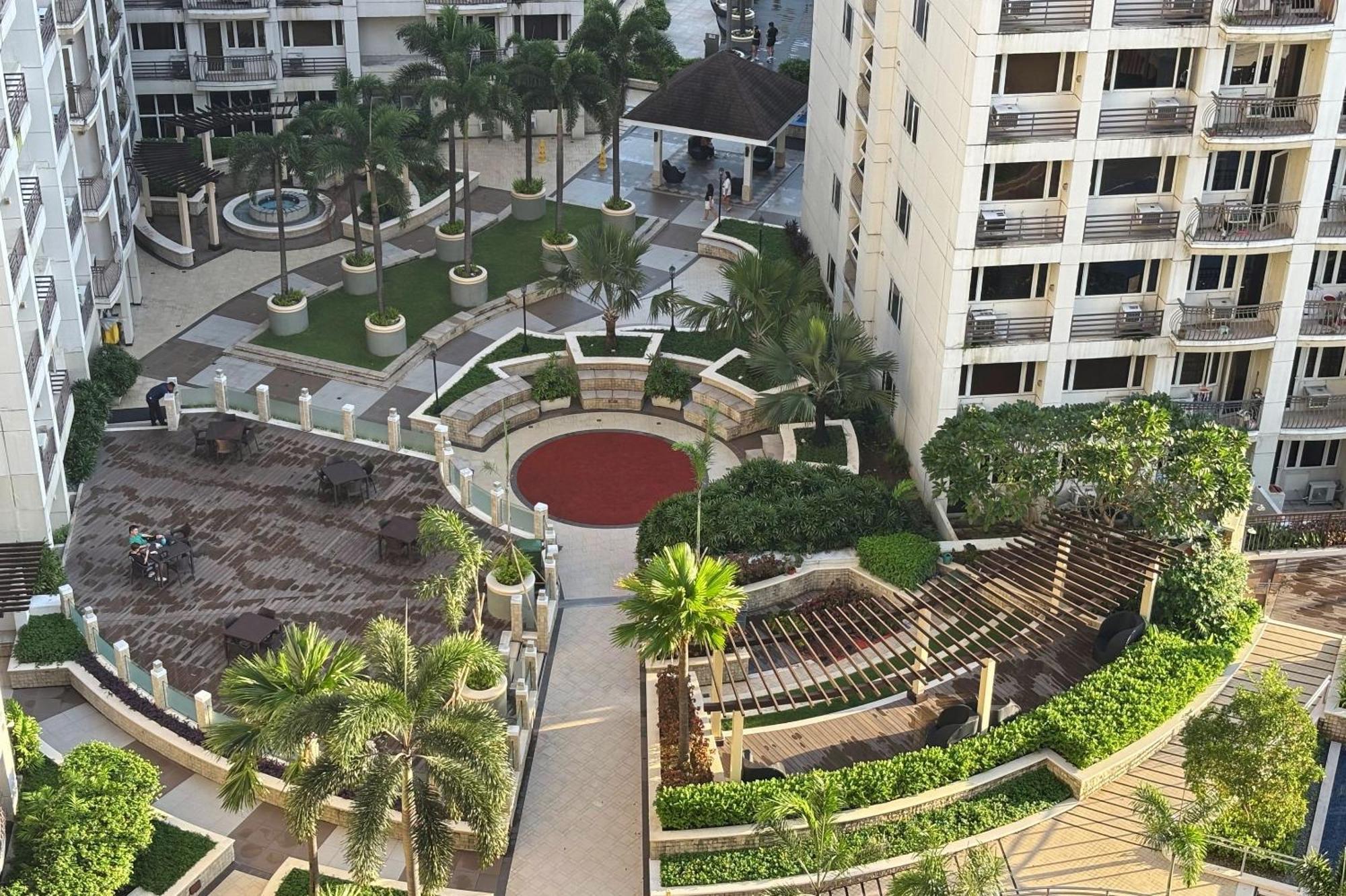 Extremeli Suites Manila Powered By Cocotel Exterior foto