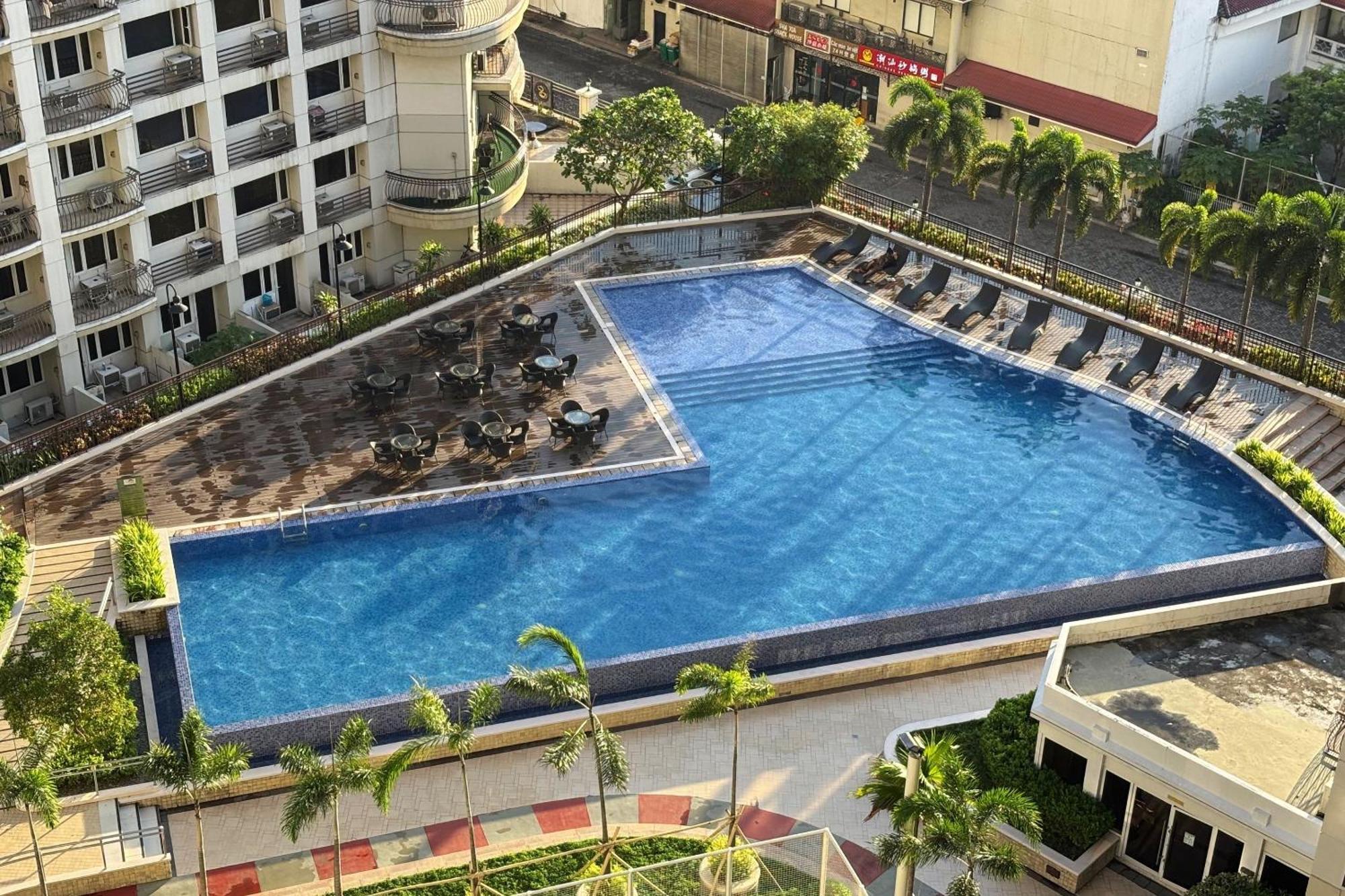 Extremeli Suites Manila Powered By Cocotel Exterior foto