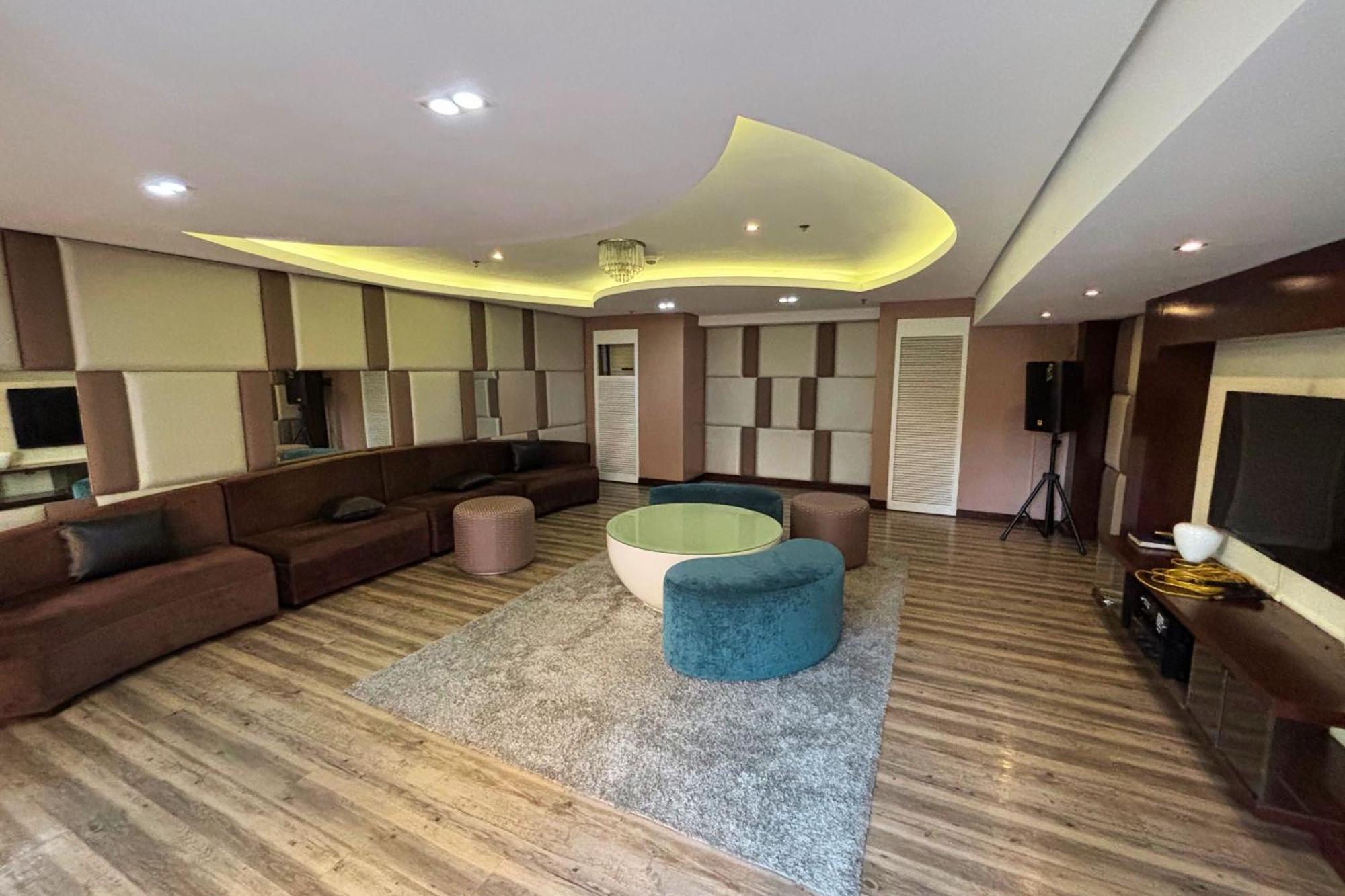 Extremeli Suites Manila Powered By Cocotel Exterior foto